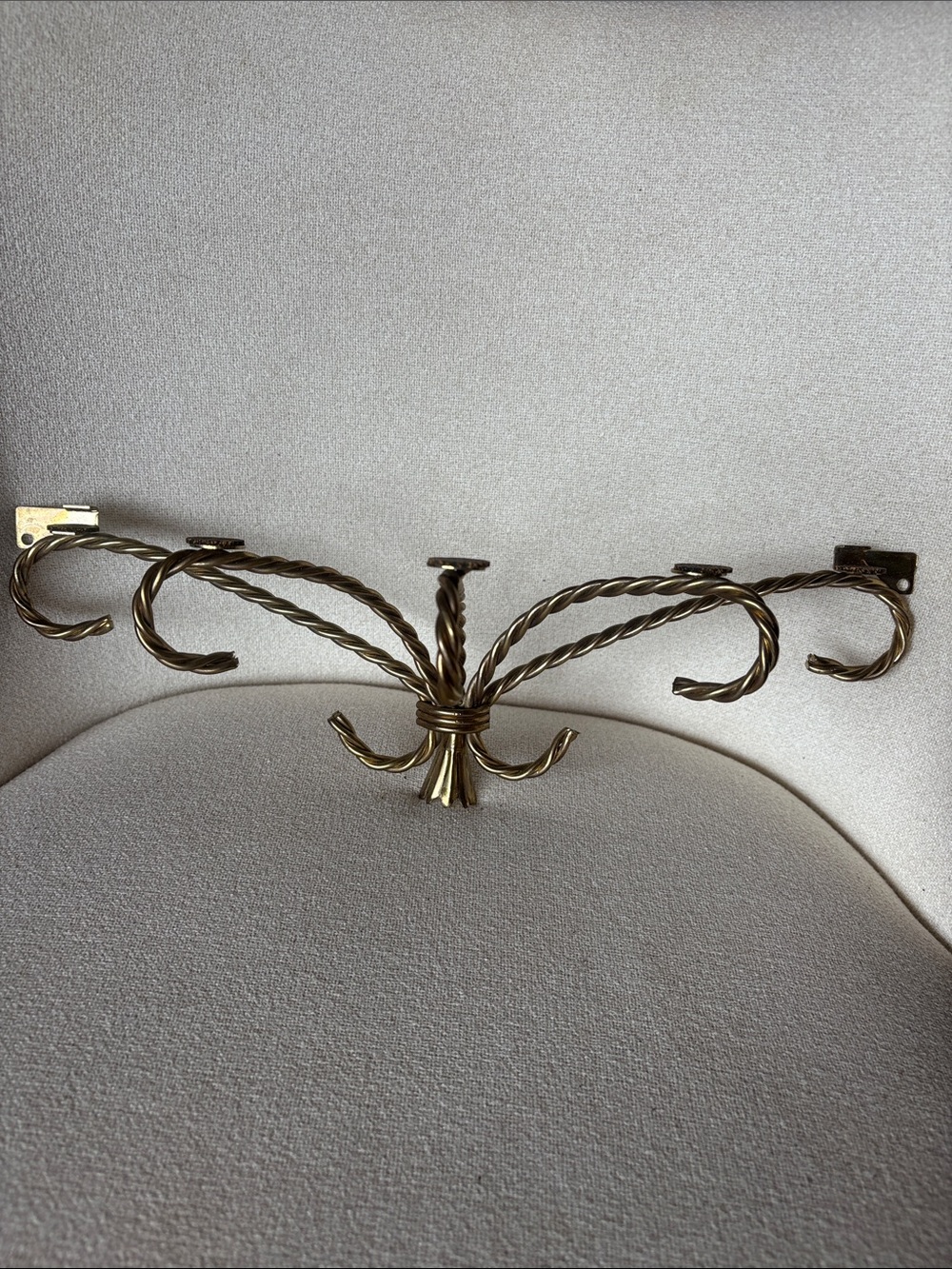 VTG mid-century Hollywood Regency wall shelf